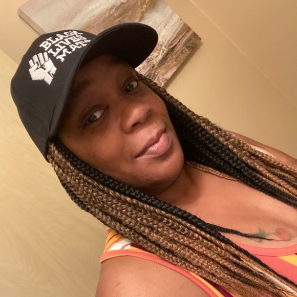 Callie’s Custom Hat Wigs - Picture 6 of 6